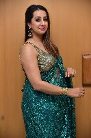Actress Sanjjanaa Galrani Pictures